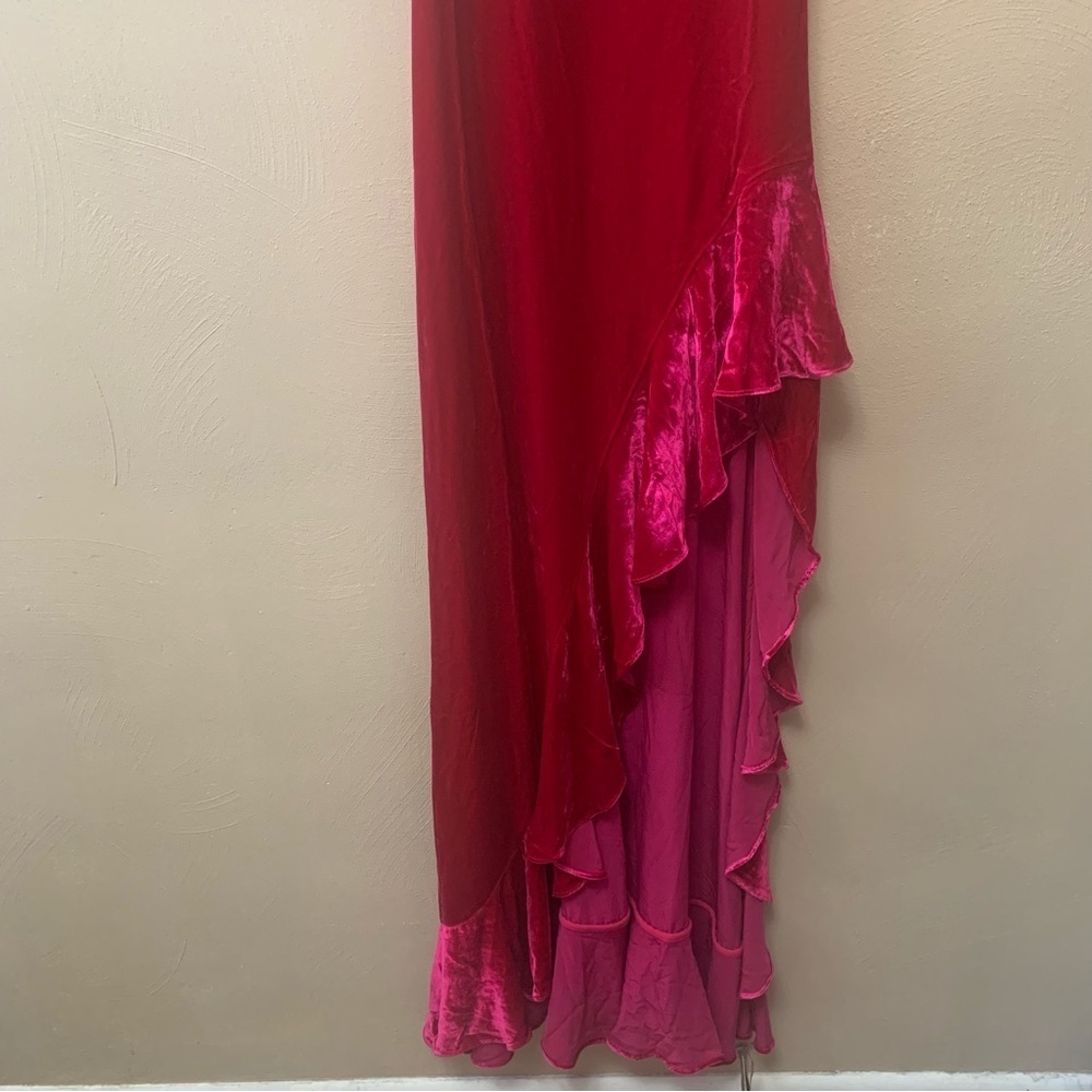 Reformation Winola Dress in Rhubarb Velvet Size XS NWT New - Picture 6 of 13